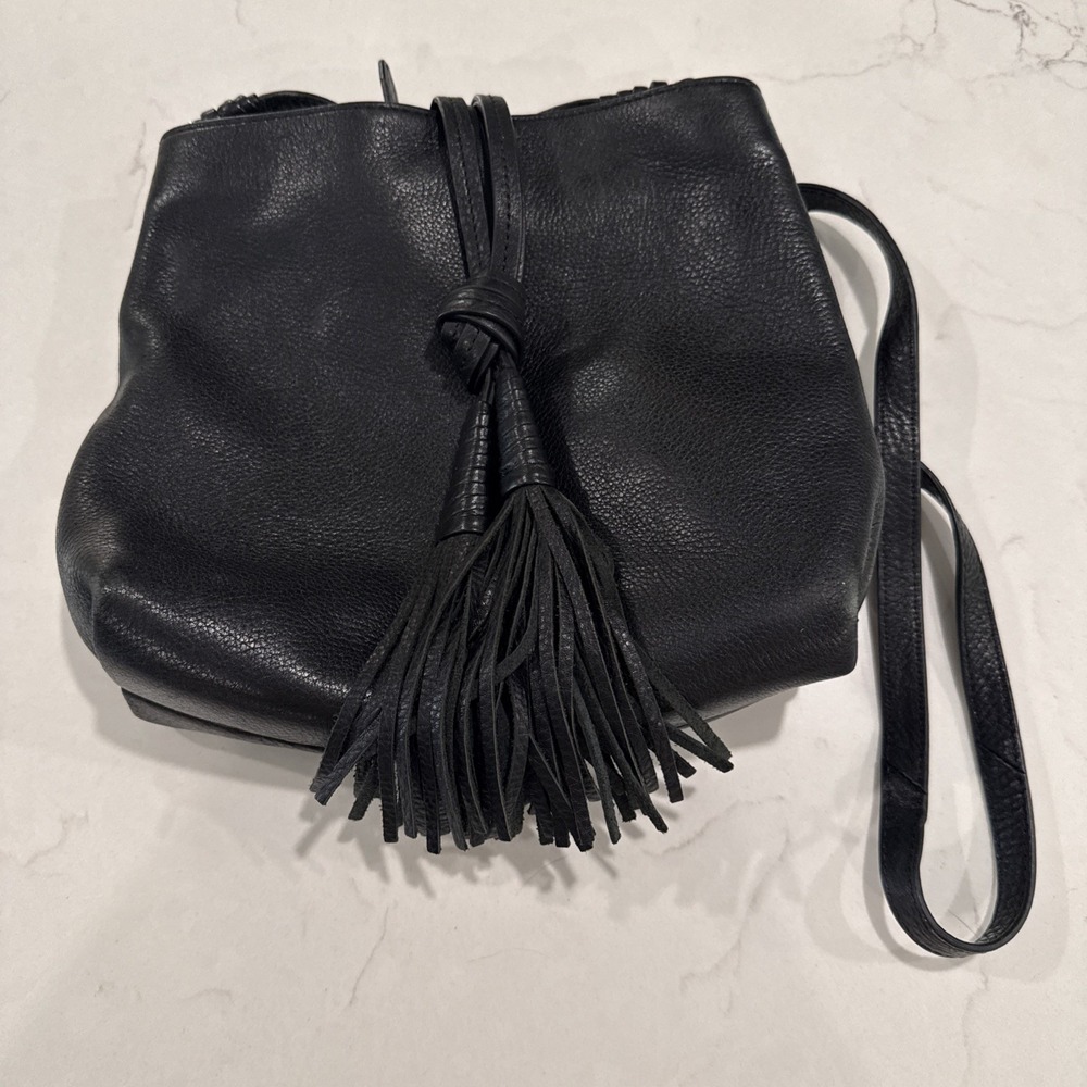 Vince Camuto Black Pebbled Leather Shoulder Hobo Bag Tassel Zipper 9in By 10in